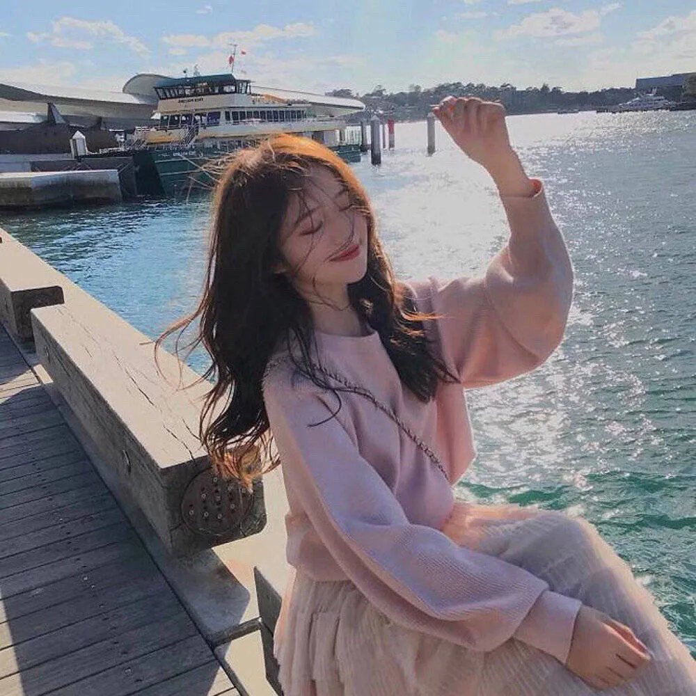 邻居的狗吠声海报