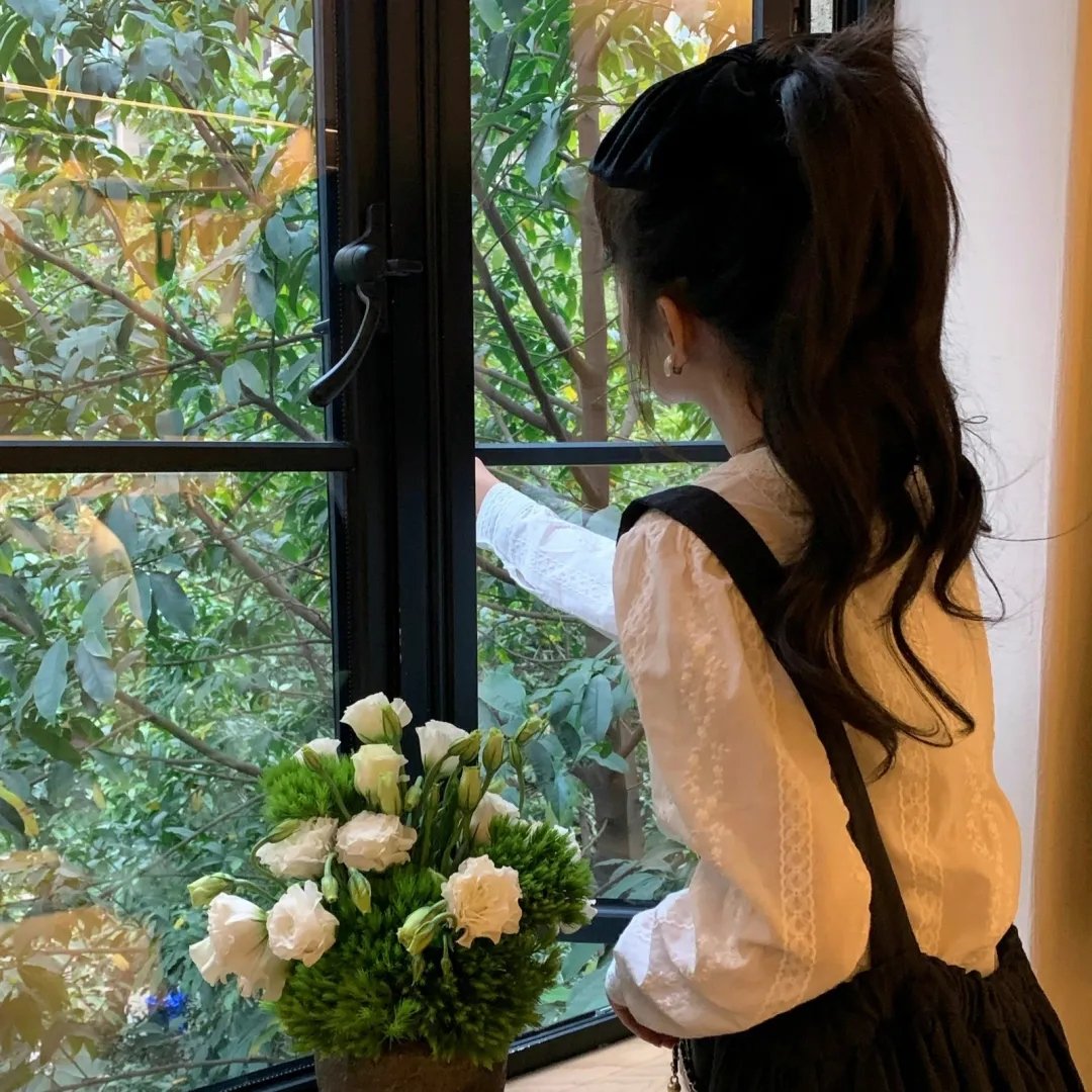 女篮双娇海报
