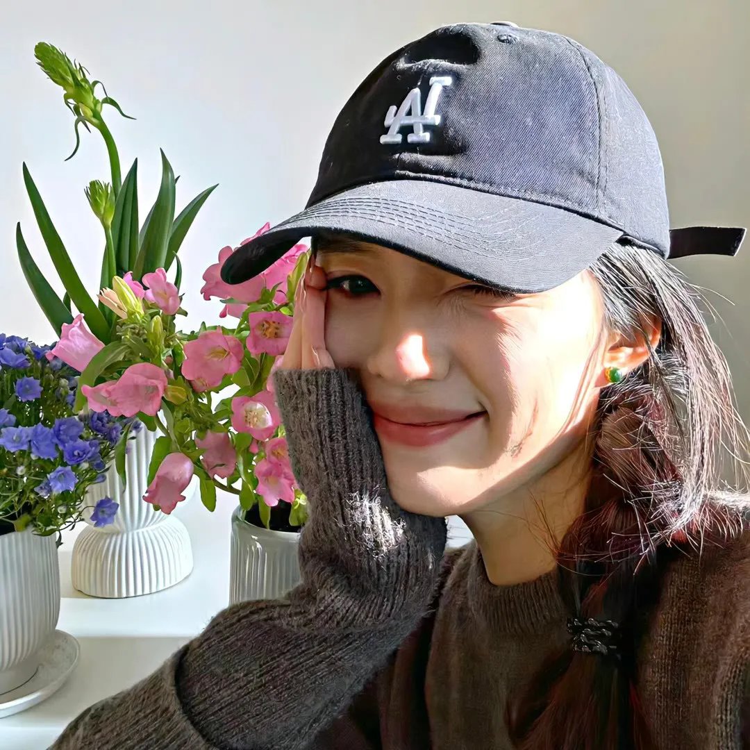 大爱晚成海报